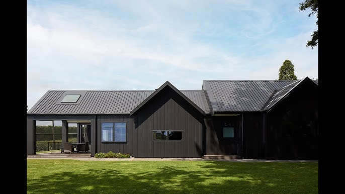 Coastal weatherboard home designed for Northland climate conditions